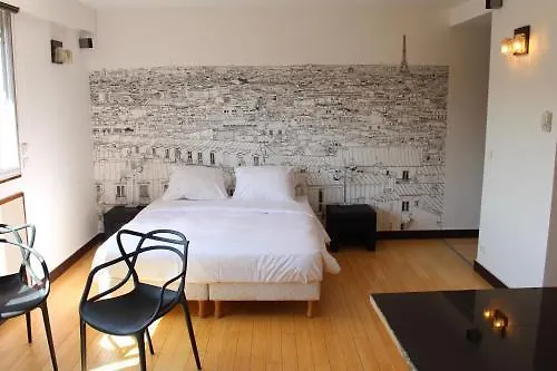 Apartament Short